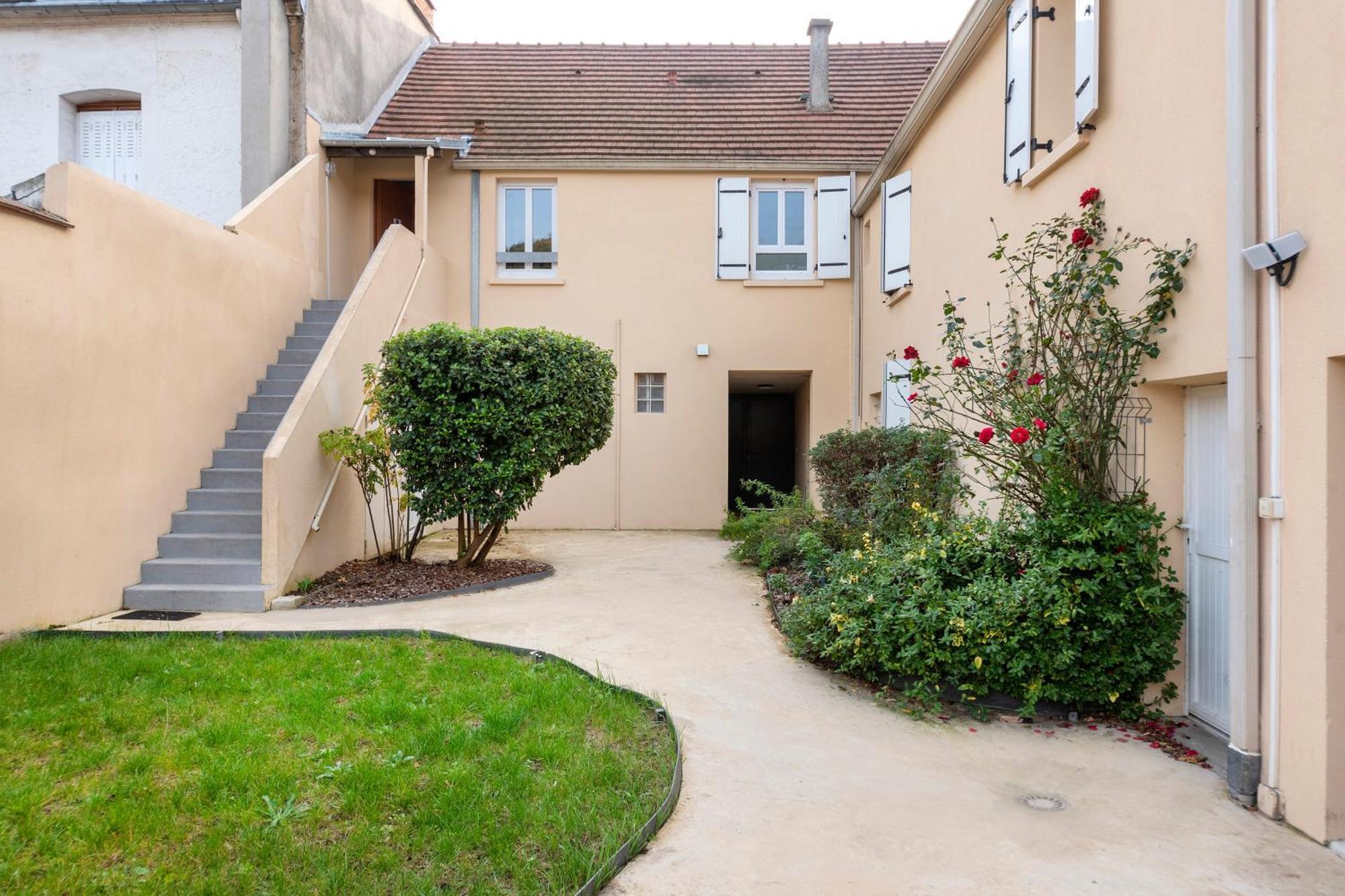 Les Logis De Marcoussis Apartment ภายนอก รูปภาพ